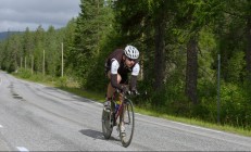 ac米兰-赛道与球场，当F1引擎轰鸣遇见利拉德时间