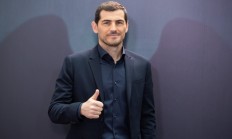 米兰体育-卡西利亚斯率领洛里昂，法国传奇再战的简单介绍