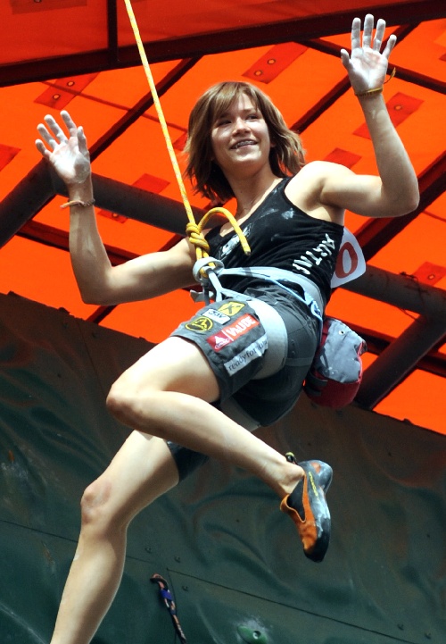 青海队在比赛中展现实力，豪取胜利的简单介绍