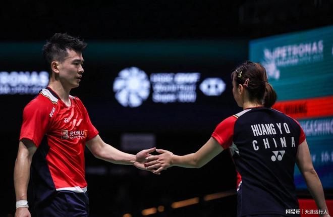 印度队轻取马来西亚队,黄鸭组合统治全场的简单介绍 印度队轻取马来西亚队,黄鸭组合统治全场的简单介绍