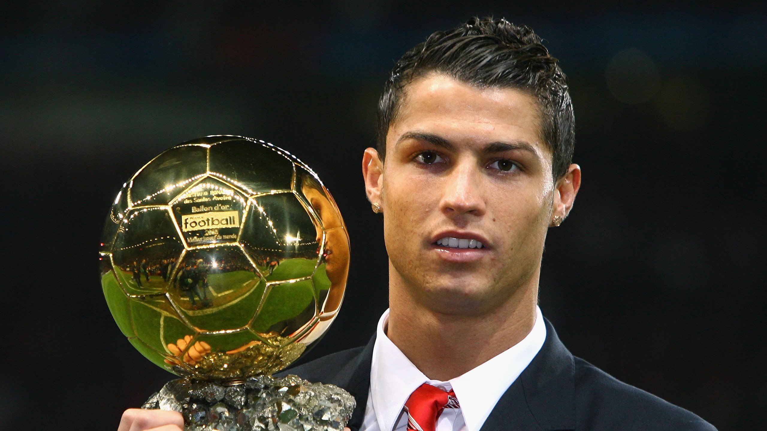 欧冠淘汰赛之夜，克莱持续制造杀伤